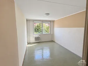 Prodej bytu 4+1, Praha - Řepy, Zrzavého, 83 m2