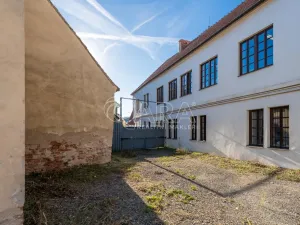 Prodej výrobních prostor, Ivančice, Palackého náměstí, 1196 m2
