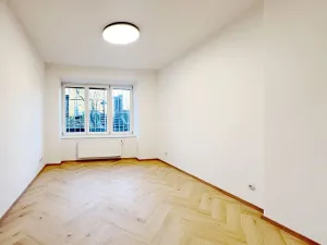 Prodej bytu 1+1, Praha - Dejvice, Velvarská, 38 m2
