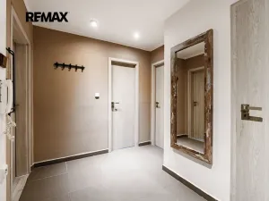 Prodej bytu 3+kk, Praha - Petrovice, Rezlerova, 64 m2