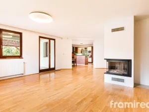 Prodej rodinného domu, Ohrobec, Krátká, 400 m2