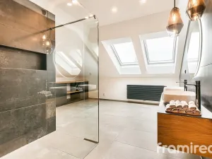 Prodej rodinného domu, Ohrobec, Krátká, 400 m2