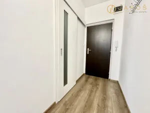 Pronájem bytu 1+1, Klášterec nad Ohří, Dlouhá, 35 m2