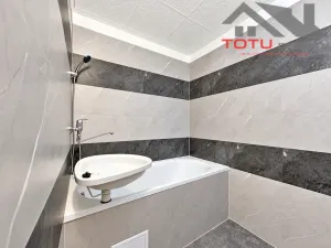 Pronájem bytu 3+1, Jaroměř, Josefa Šímy, 72 m2