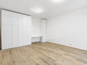Pronájem bytu 3+kk, Praha - Vinohrady, Římská, 74 m2