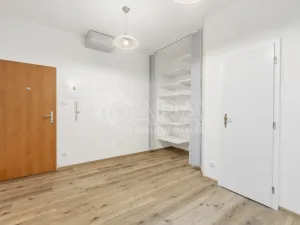 Pronájem bytu 3+kk, Praha - Vinohrady, Římská, 74 m2