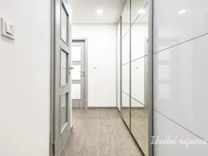 Pronájem bytu 2+kk, Praha - Horní Měcholupy, Nad přehradou, 43 m2