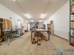 Prodej vícegeneračního domu, Veselá, 265 m2