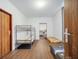 Pronájem pokoje, Sezemice, 30 m2