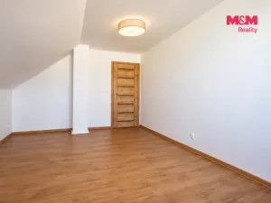 Pronájem rodinného domu, Hory, 125 m2