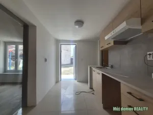 Pronájem bytu 2+kk, Praha - Libuš, Nad šejdrem, 45 m2