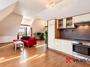 Prodej činžovního domu, Praha - Horní Počernice, Rožnovská, 569 m2
