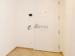 Prodej bytu 1+kk, Praha, Šiklové, 39 m2