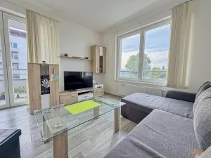 Prodej bytu 1+kk, Praha - Letňany, Hlučkova, 36 m2