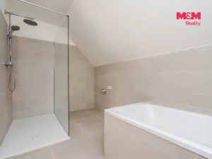 Prodej rodinného domu, Praha - Horní Počernice, Jasenná, 292 m2