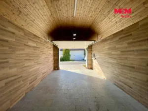 Pronájem garáže, Hradec Králové - Svinary, 28 m2