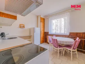Prodej bytu 2+1, Toužim, Na Zámecké, 65 m2