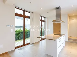 Pronájem vily, Praha - Nebušice, Nebušická, 400 m2