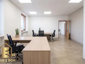 Prodej kanceláře, Havířov - Šumbark, U Nádraží, 748 m2