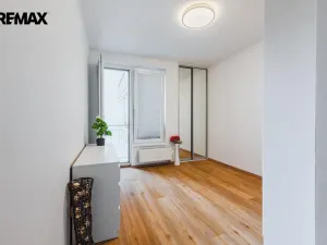 Pronájem bytu 3+kk, Praha - Čakovice, Hakenova, 75 m2