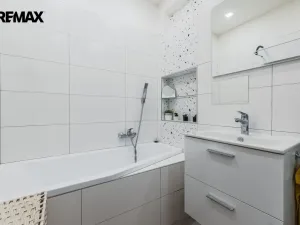 Pronájem bytu 3+kk, Praha - Čakovice, Hakenova, 75 m2