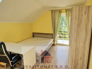Pronájem rodinného domu, Šestajovice, Ve Skále, 160 m2