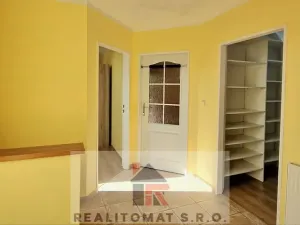 Pronájem rodinného domu, Šestajovice, Ve Skále, 160 m2