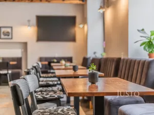 Pronájem restaurace, Praha - Bubeneč, Čs. armády, 133 m2