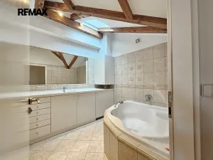 Pronájem atypického bytu, Praha - Vršovice, Čeljabinská, 110 m2