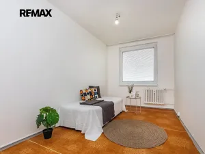 Prodej bytu 3+1, Praha - Modřany, Platónova, 74 m2