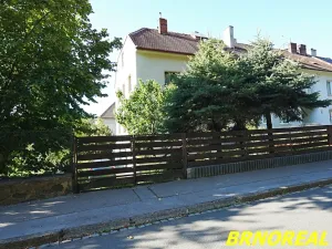 Prodej podílu rodinného domu, Brno, Šmejkalova, 195 m2