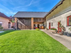 Prodej rodinného domu, Hořiněves - Žíželeves, 211 m2