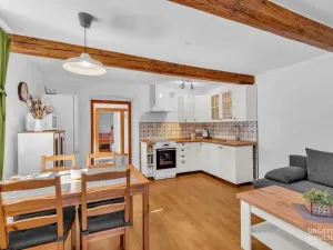 Prodej rodinného domu, Hořiněves - Žíželeves, 211 m2