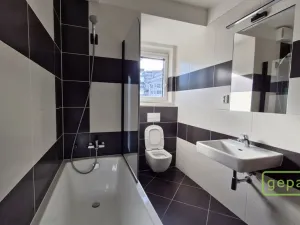 Pronájem bytu 3+kk, Praha - Vysočany, Pod Harfou, 85 m2
