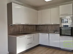 Pronájem bytu 3+kk, Praha - Vysočany, Pod Harfou, 85 m2