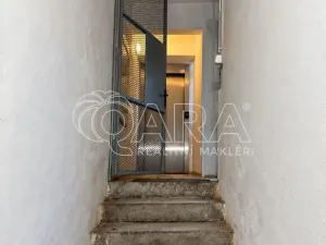 Pronájem kanceláře, Praha - Bubeneč, Bubenečská, 60 m2