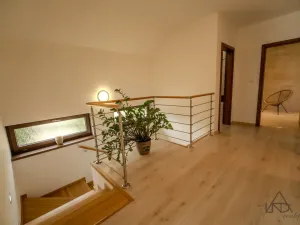 Prodej rodinného domu, Králův Dvůr, Plzeňská, 201 m2