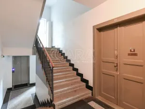 Pronájem bytu 2+kk, Praha - Nusle, Táborská, 56 m2