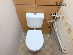 Pronájem bytu 2+1, Ostrov, Kollárova, 55 m2