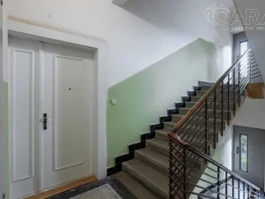 Prodej bytu 3+1, Praha - Bubeneč, N. A. Někrasova, 84 m2
