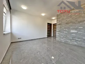 Pronájem bytu 3+1, Trutnov, Voletinská, 86 m2