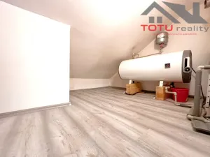 Pronájem bytu 3+1, Trutnov, Voletinská, 86 m2