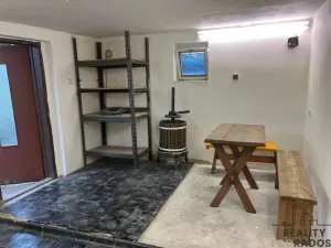 Prodej garáže, Mutěnice, 66 m2