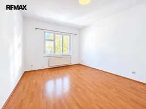 Pronájem bytu 2+kk, Praha - Vršovice, Košická, 46 m2
