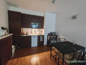 Pronájem bytu 2+kk, Praha - Žižkov, Jeseniova, 58 m2