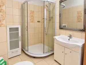 Pronájem bytu 2+kk, Praha - Libeň, Sokolovská, 48 m2