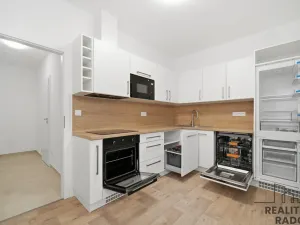 Pronájem bytu 1+1, Pardubice, Teplého, 35 m2