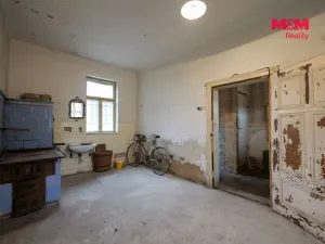 Prodej rodinného domu, Záříčí, 850 m2