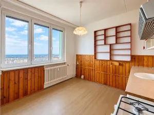 Prodej bytu 2+1, Chomutov, Výletní, 57 m2