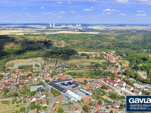 Prodej výrobních prostor, Tavíkovice, 2774 m2
